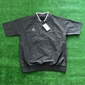 Jordan Team Lightweight Nylon Coaches Jacket Mens Gray 1/2 Zip CV5858-060 NWT